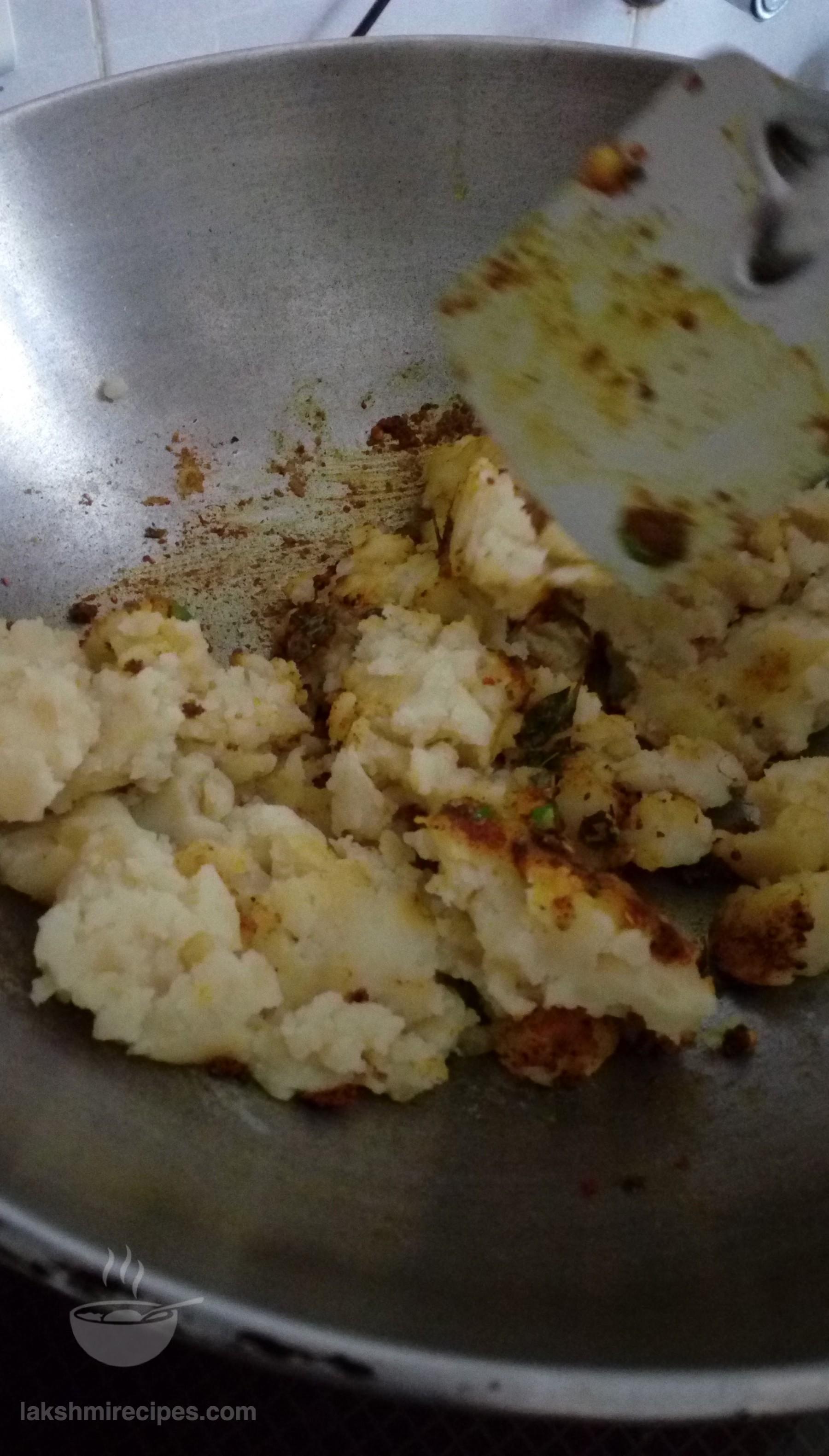 Aloo Bonda Recipe - How To Make Aloo Bonda