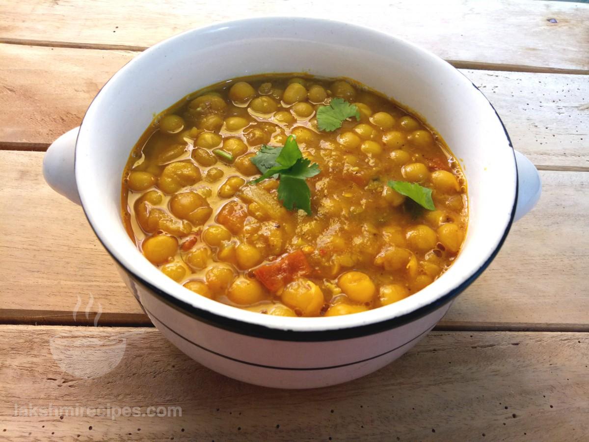 Sookhe Matar Ki Ghugni ( Chhole ) Recipe Very Easy And Simple