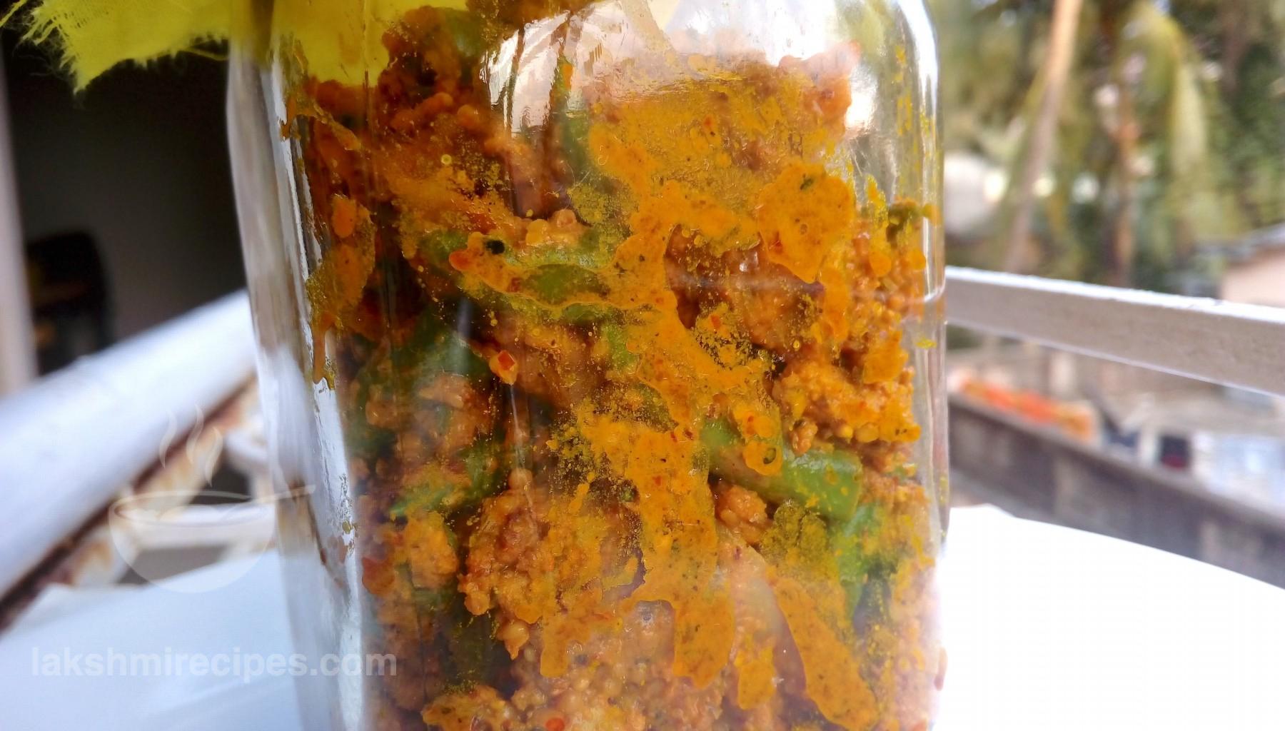 hari mirch ka mixed achaar