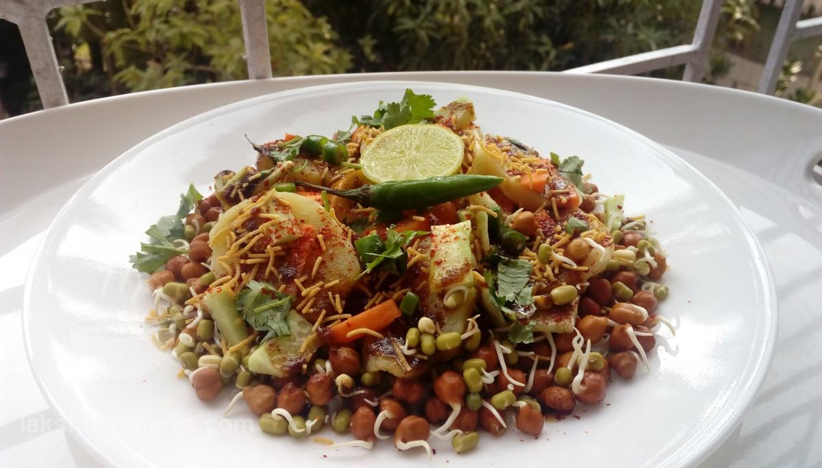 Chana And Moong Sprout Chaat
